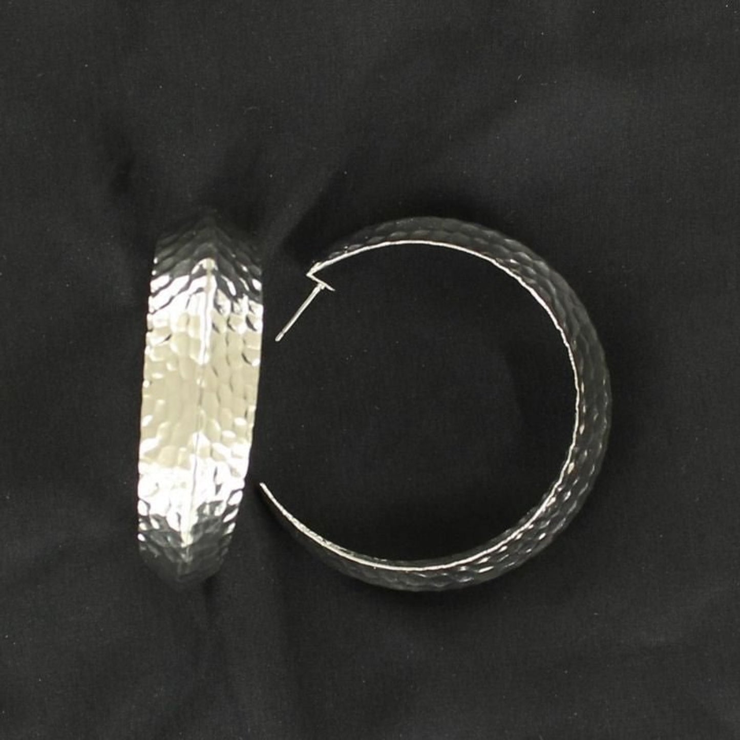TH1529566.jpg