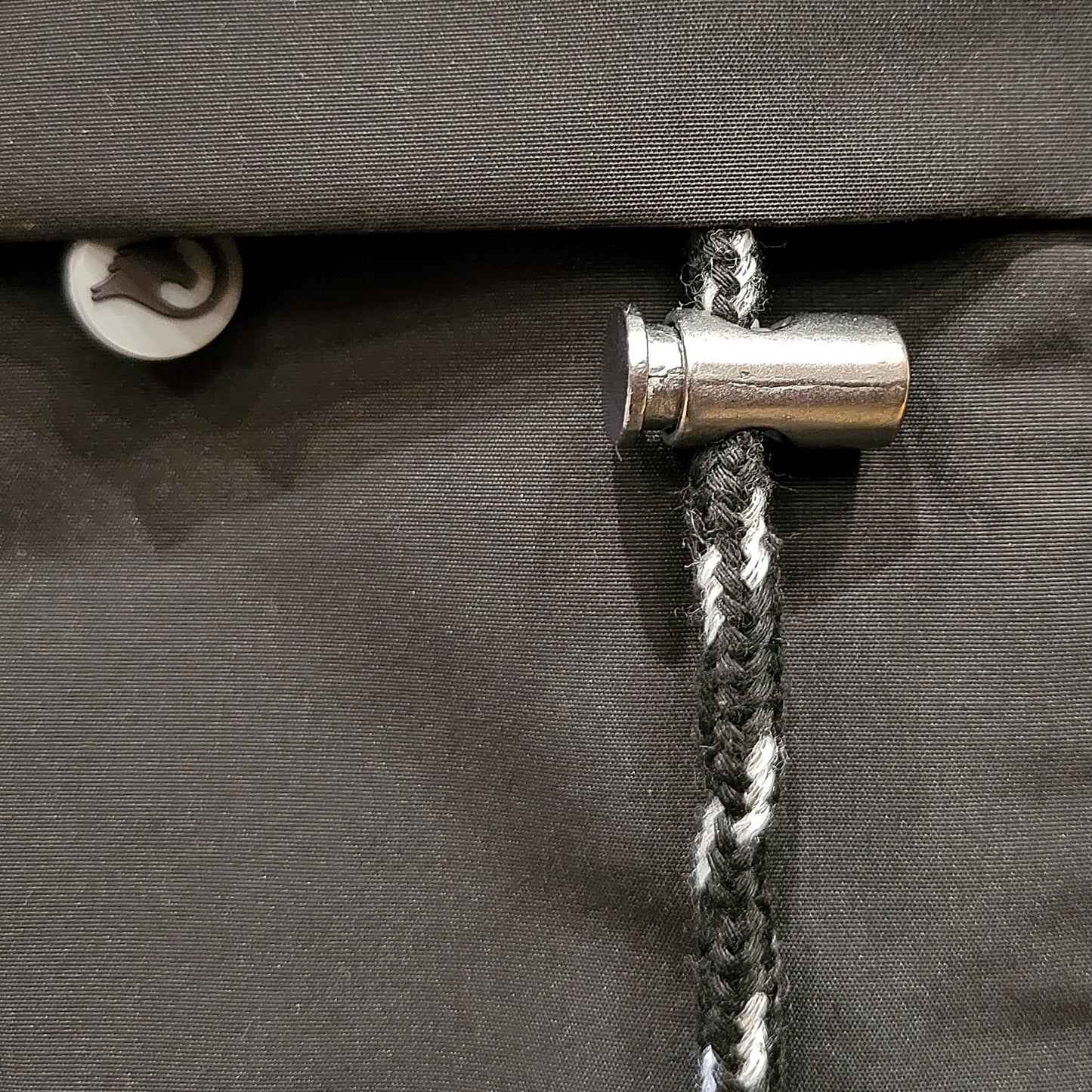 4-296598-cord.jpg