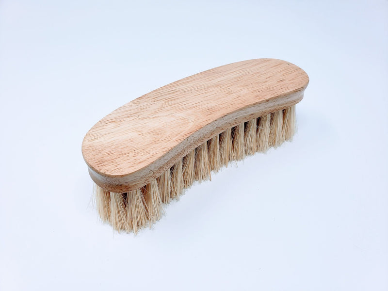 Legends Tampico Crescent Body Brush "Bronco"