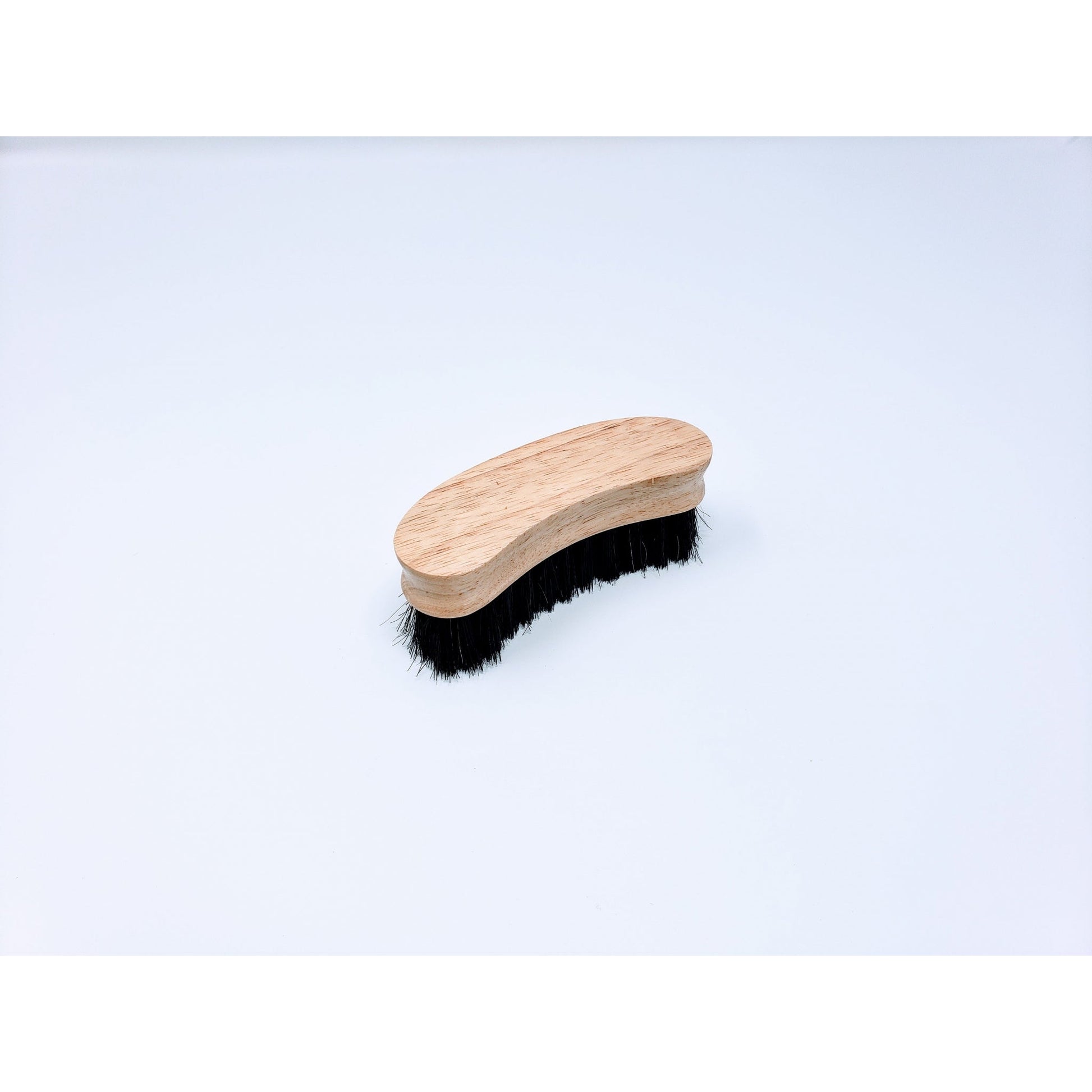 Legends Horsehair Crescent Face Brush "Black Beauty"