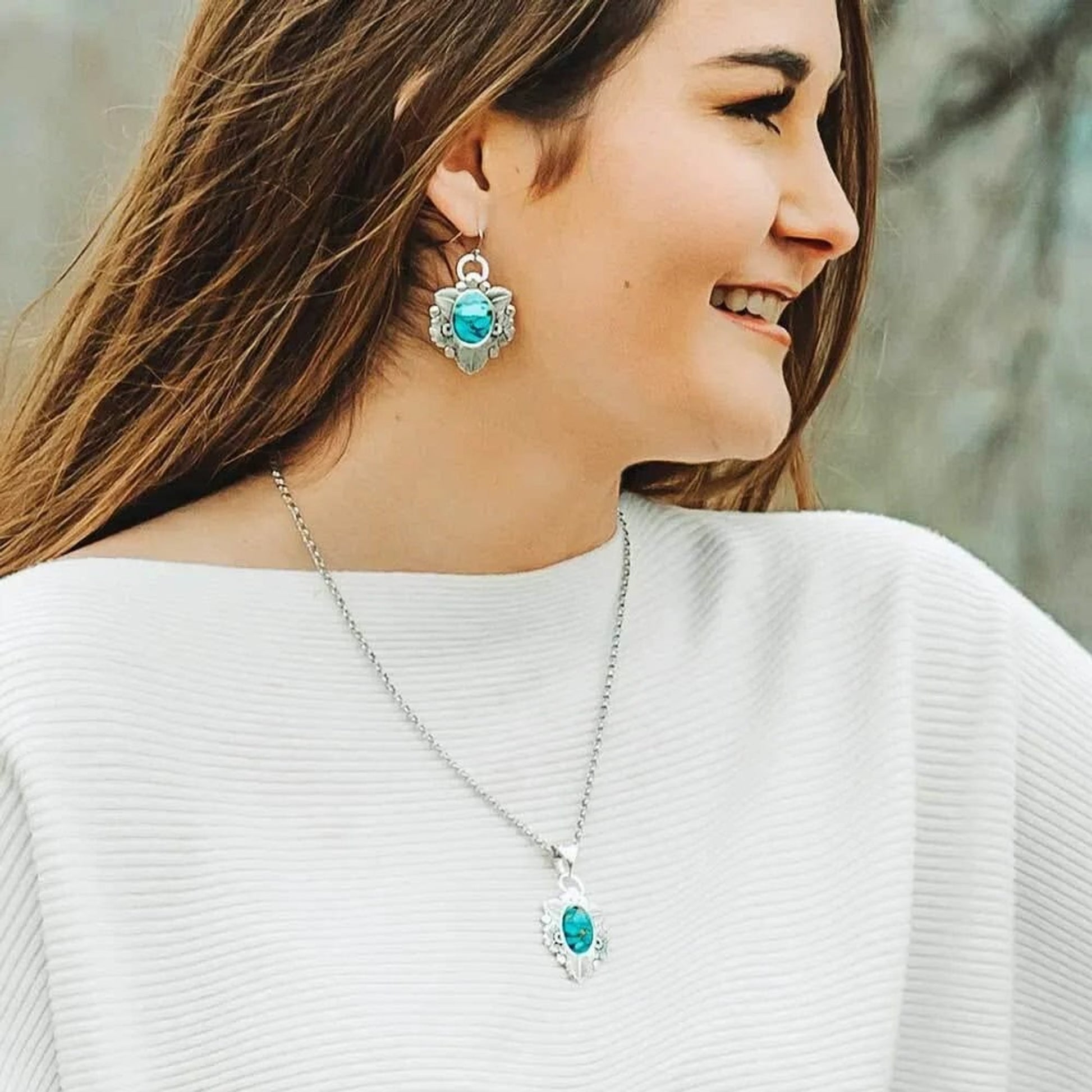 Montana Silversmiths Sheridan Fields Blue Turquoise Earrings