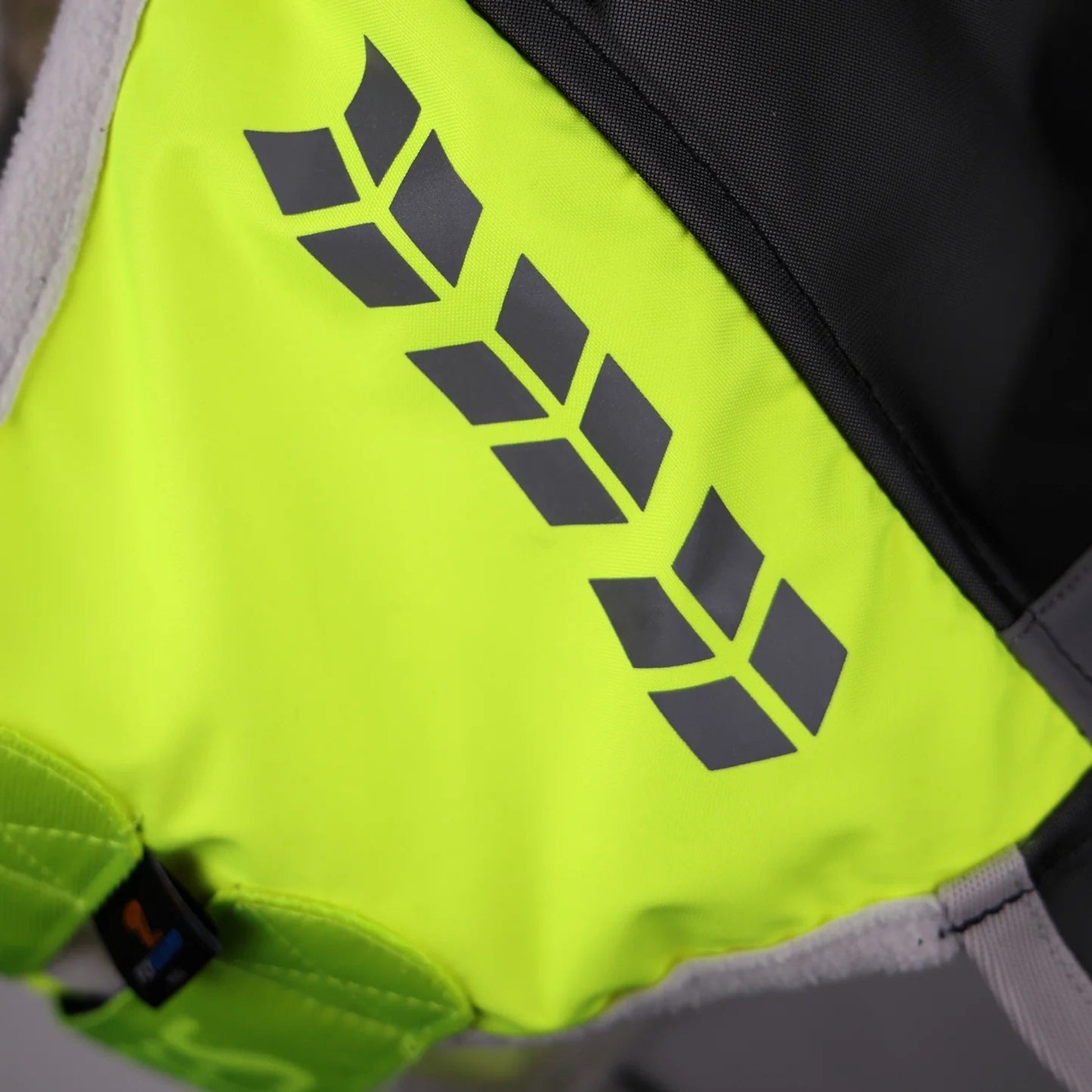 Shires FlyGuard Pro Hi-Viz Fine Mesh Fly Mask with Ears