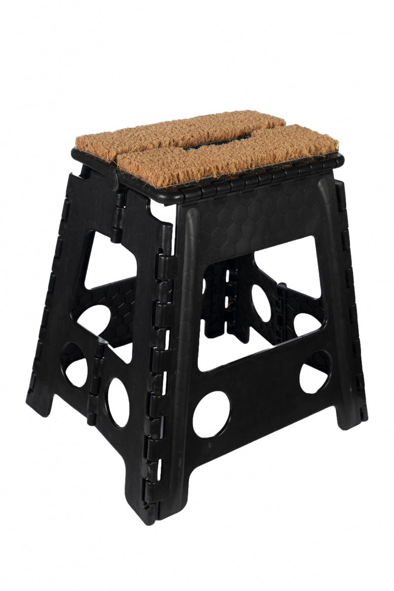 HKM Folding Stool With Doormat