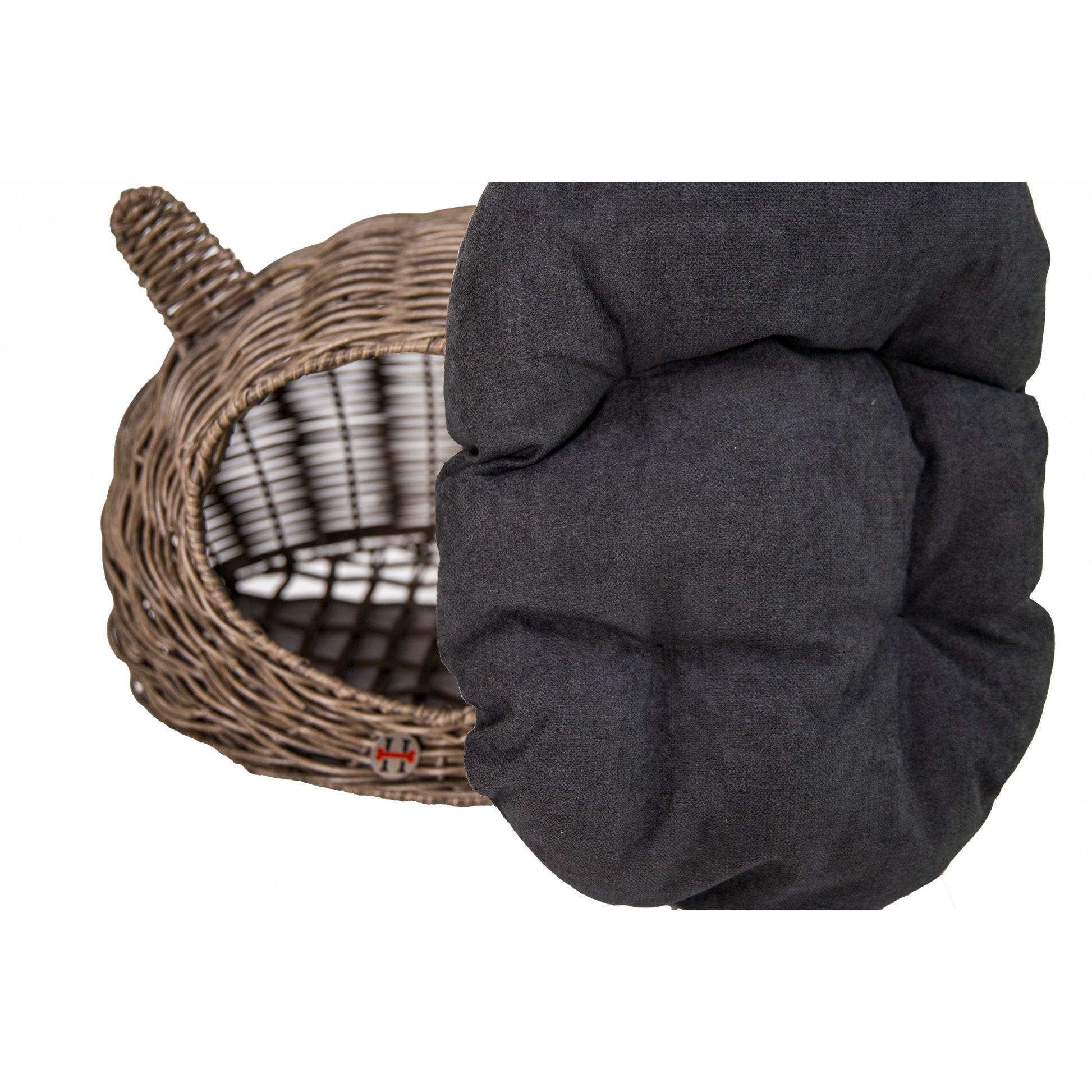 Huntley Equestrian Pet Wicker Cat Shaped Play House Pet Bed with Cushion
