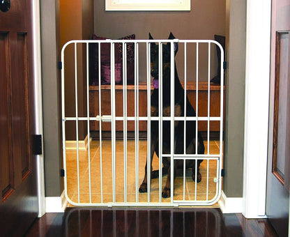 Carlson Pet Big Tuffy Expandable Gate with Pet Door
