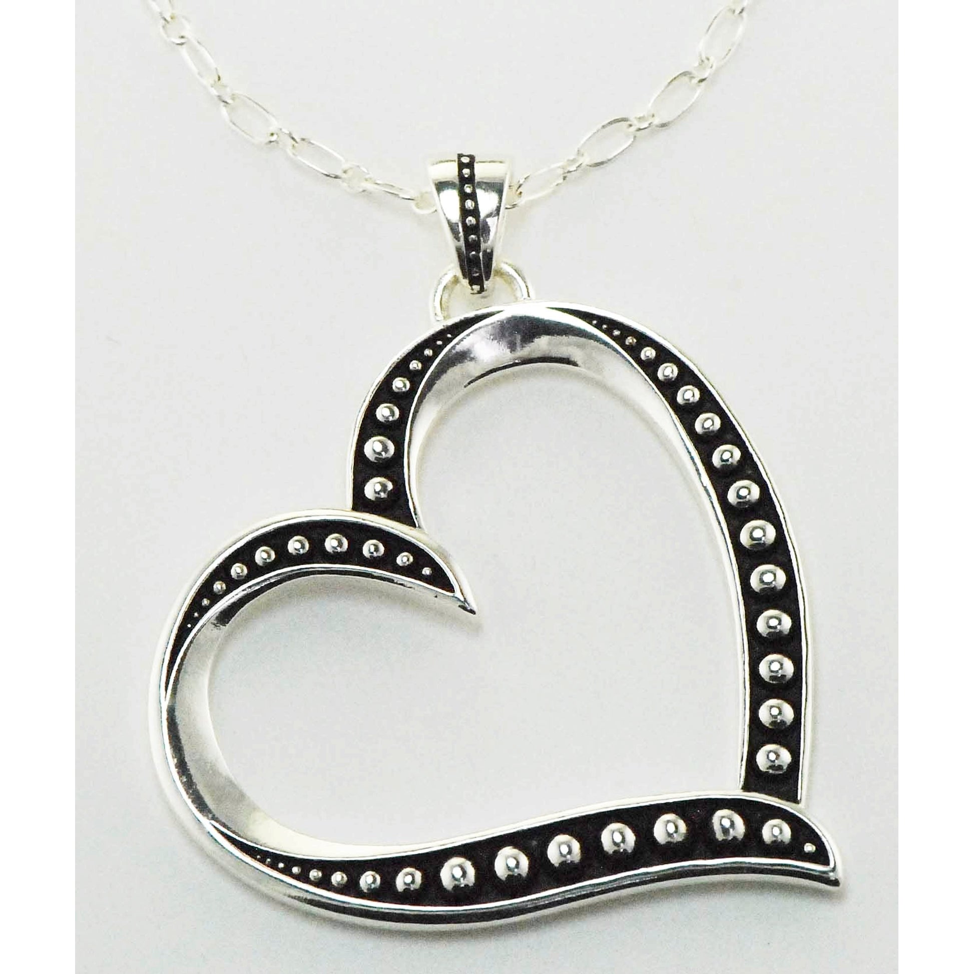 Western Edge Jewelry Side Heart Necklace