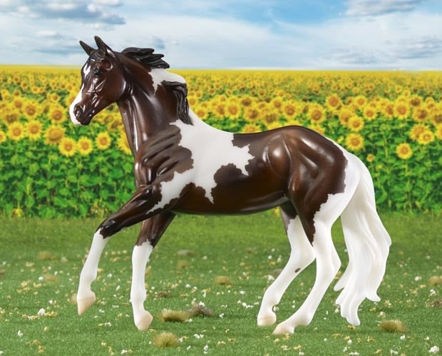 Breyer Classics Harper - 2016 Horse Of The Year