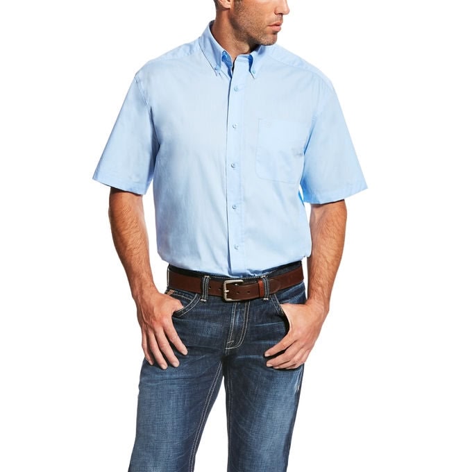 Ariat Men's Solid Short Sleeve Poplin Shirt - Noon Sky