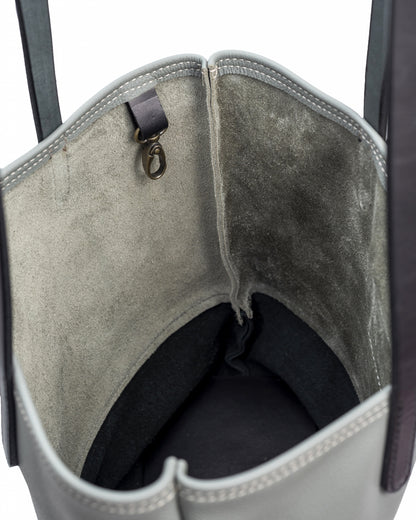HBC17BKGY_interior.jpg