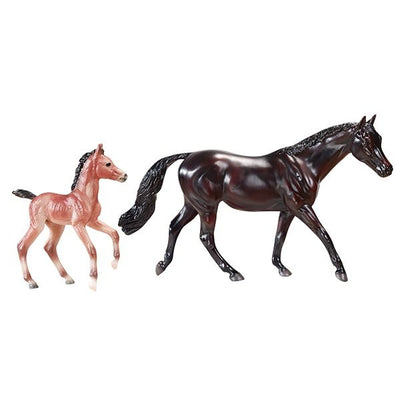 KV-breyer-black-caviar-foal_926653.jpg