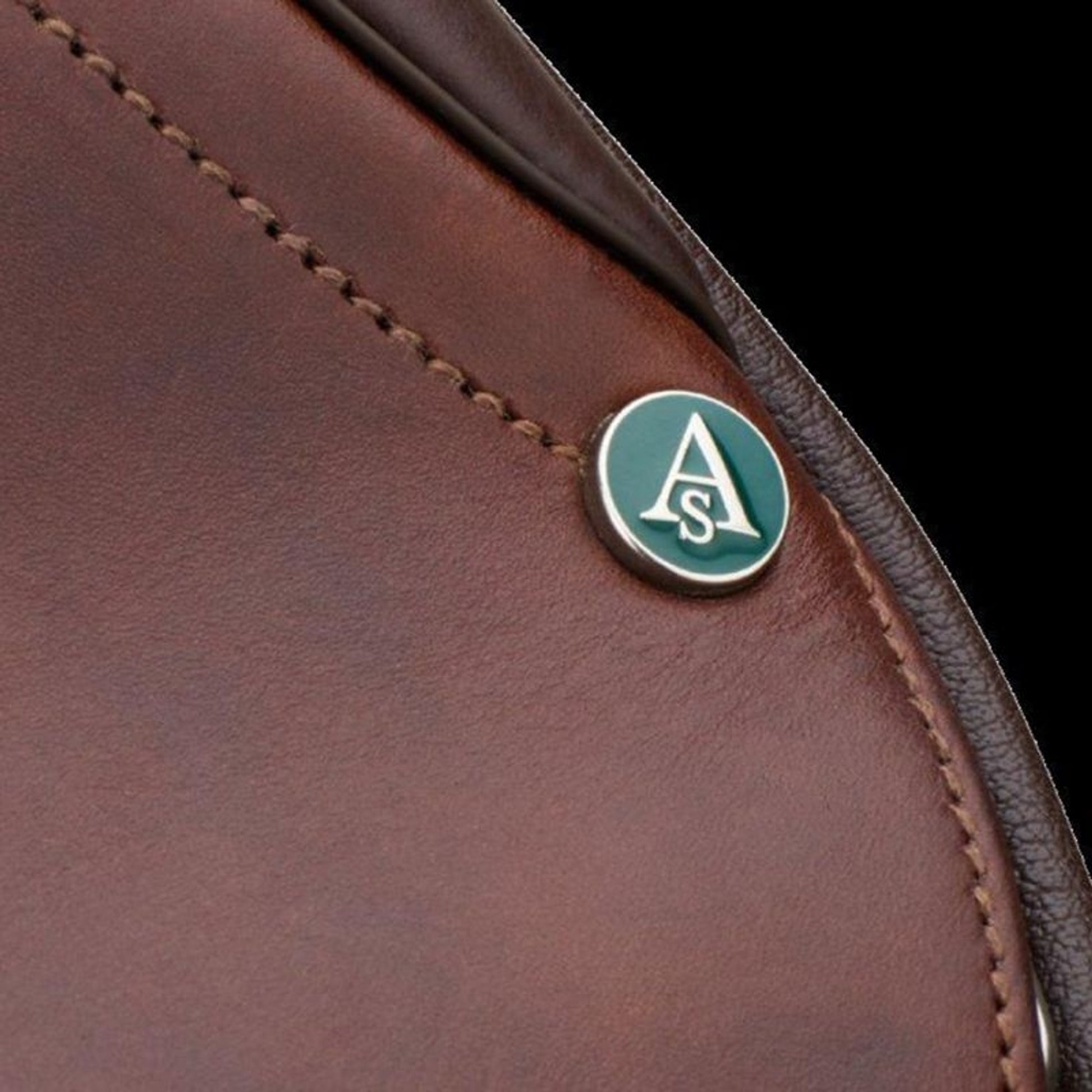 Arena WIDE All Purpose Saddle with HART