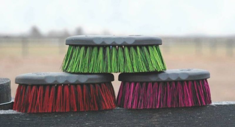 Tail Tamer Grooves Sm Soft Poly Brush
