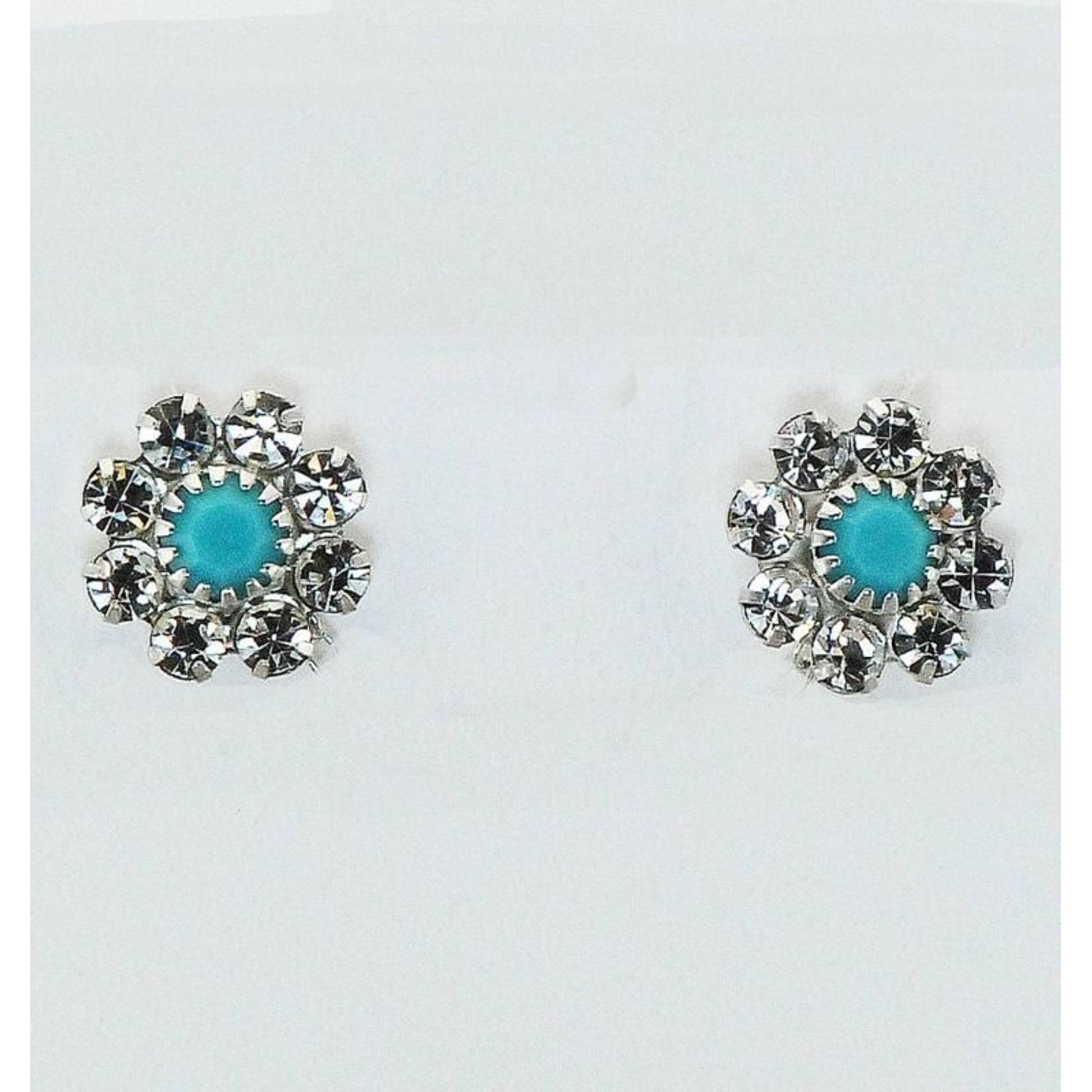 Western Edge Stone Flower Stud Earrings
