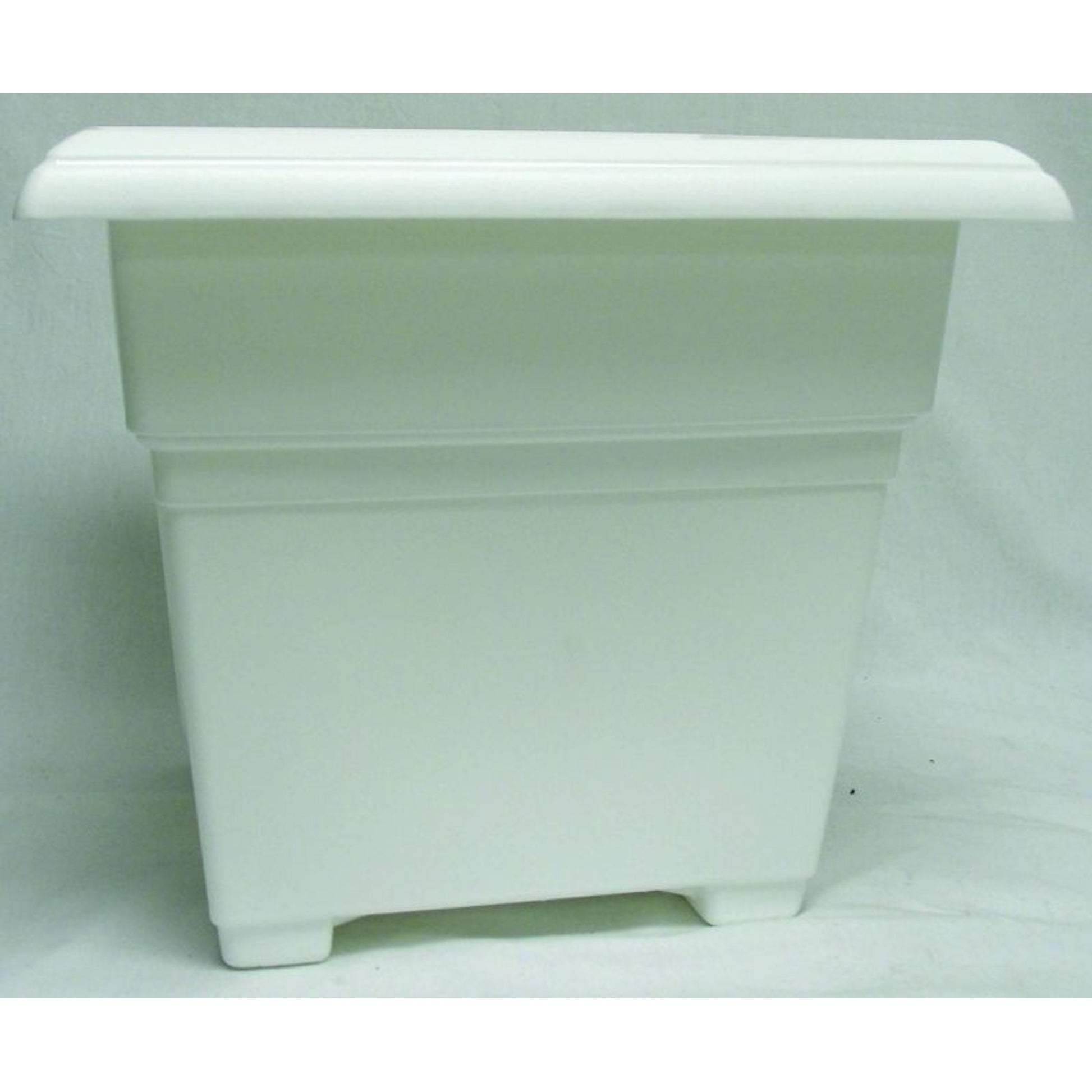 Novelty Square Tub