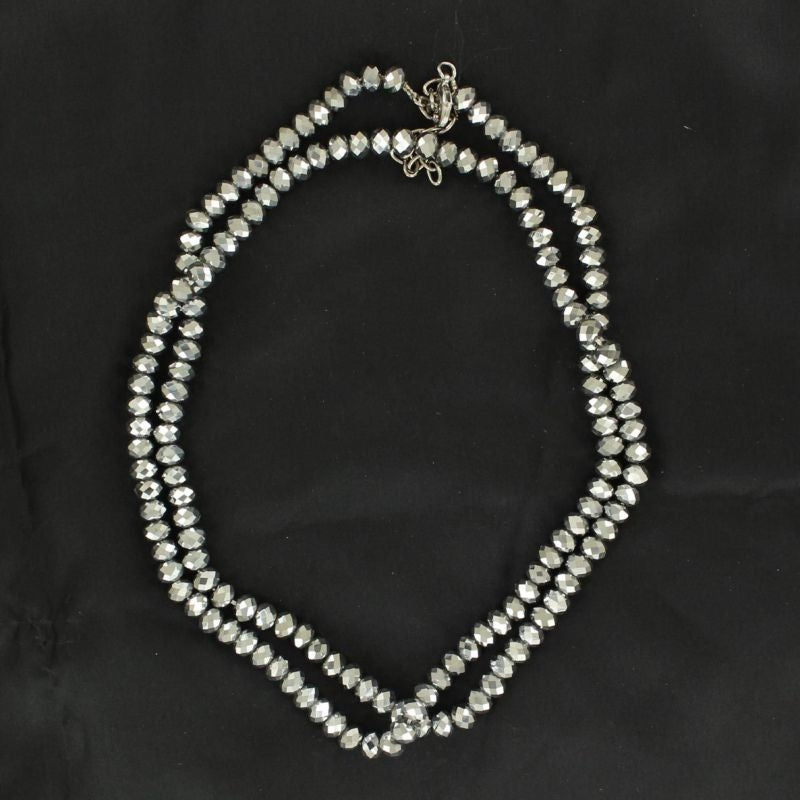 Western Charm Small Shiny Beads NecklaceBk/Wh