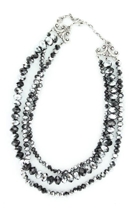 Western Charm 3 Strand NecklaceBk/Wh