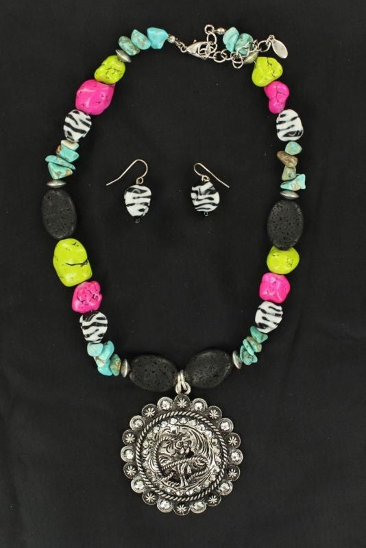 Blazin Roxx Cowgirl Concho Necklace SetMulti