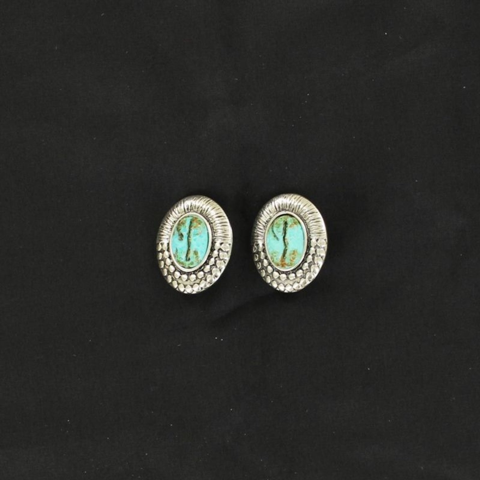 Blazin Roxx Oval Stud Clip On EarringsBk/Wh