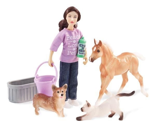 Breyer Classics Pet Groomer 8.75 X 3.25 X7.25 Stee