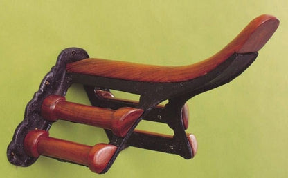 Horse Fare Cast Iron/Wood Saddle Rack