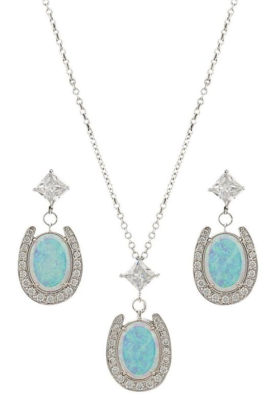 Light Pond Of Luck In The Evening Sky Jewelry Set