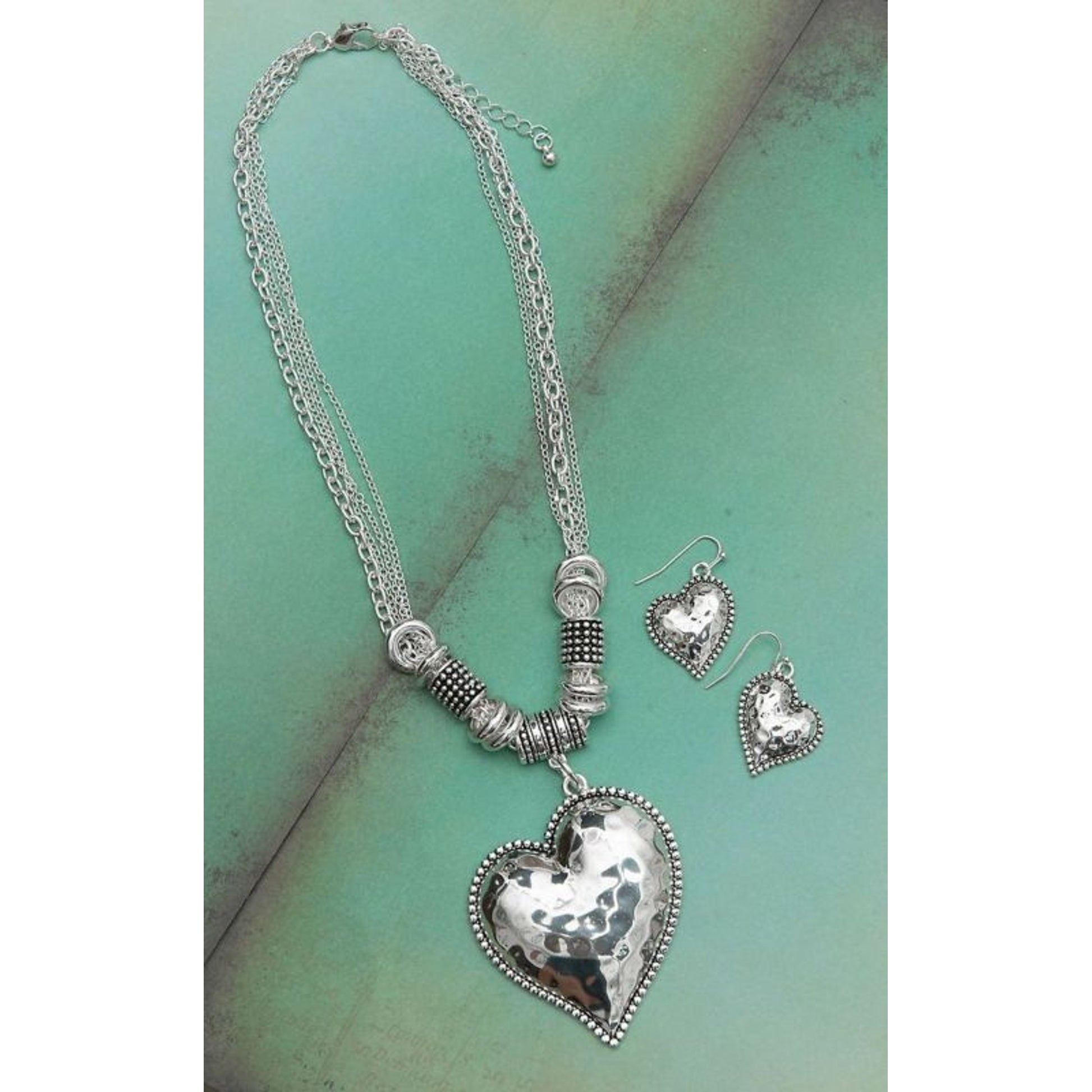 Hammered Heart Pendant Necklace/Earring Set Silver