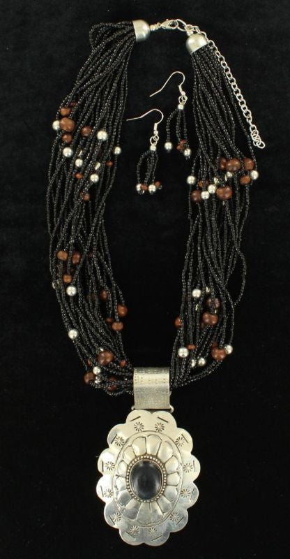 Blazin Roxx Beaded Flower Jewelry SetBlack