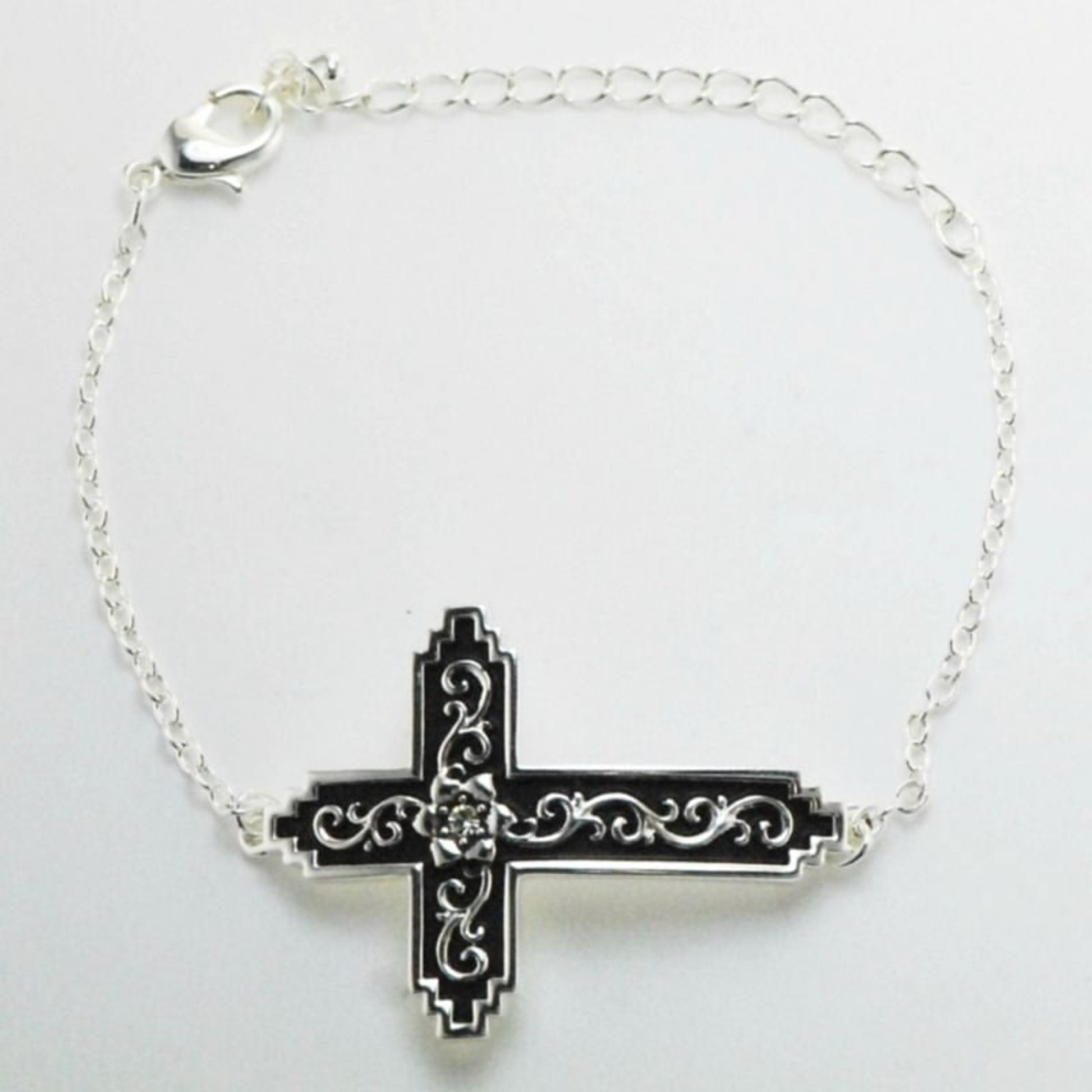 Western Edge Filigree Cross Crystal Bracelet