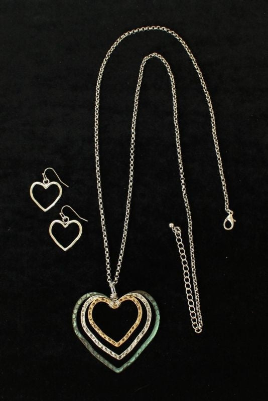 Blazin Roxx Multi Heart Necklace/Earring SetBk/Wh