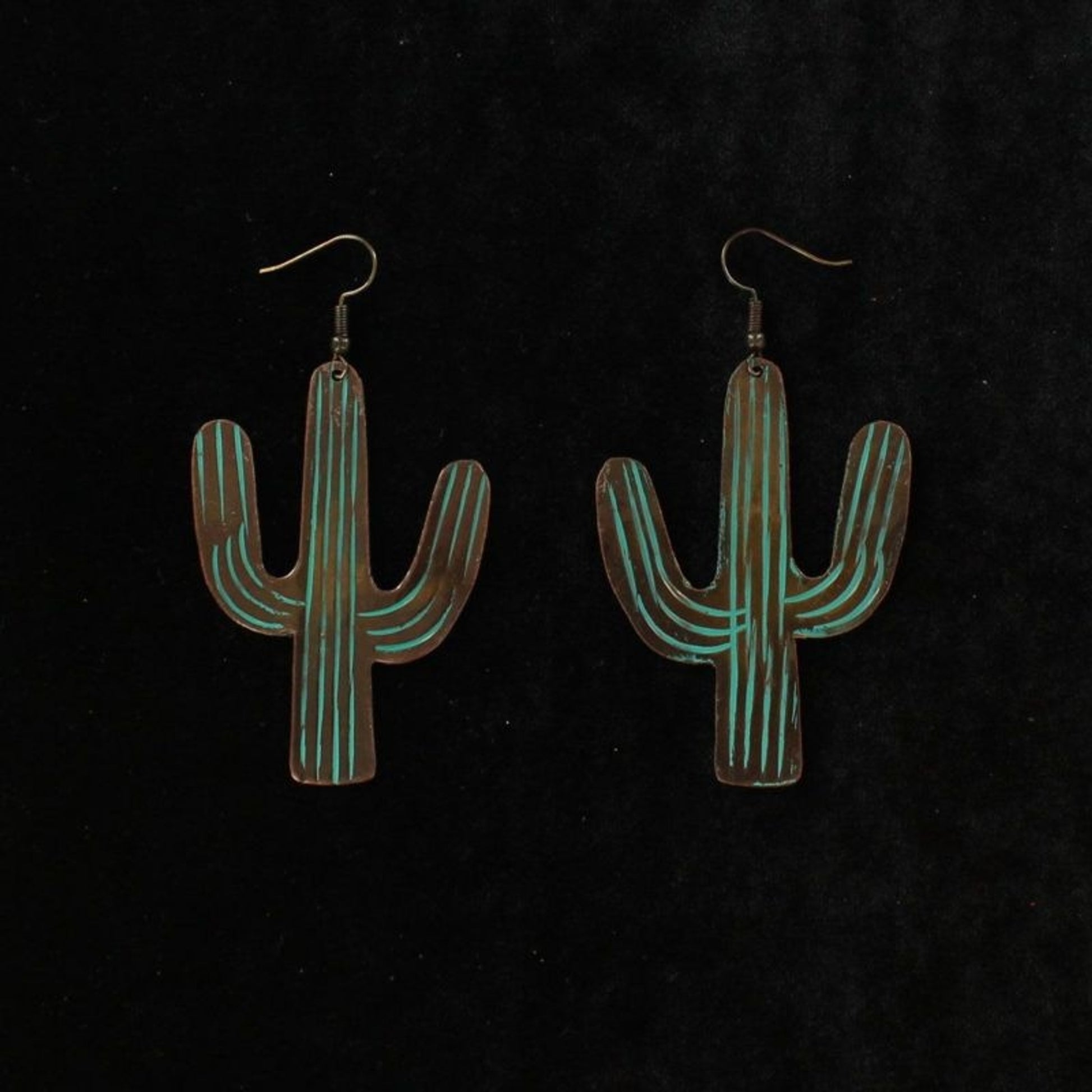 Blazin Roxx Lg Patina Cactus Dangle EarringsBk/Wh