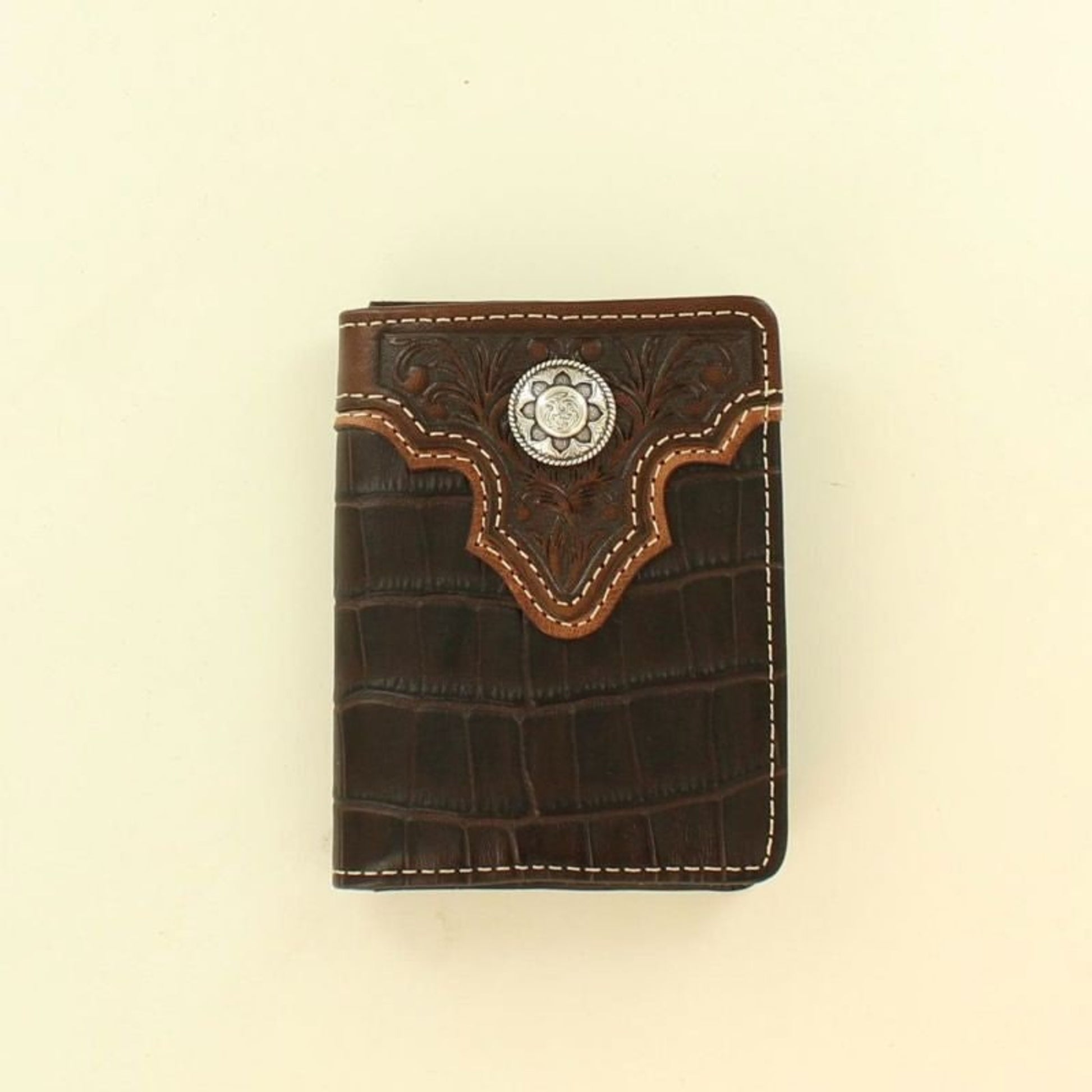 Men BiFold Croc Emboss Overlay Concho WalletBk/Wh