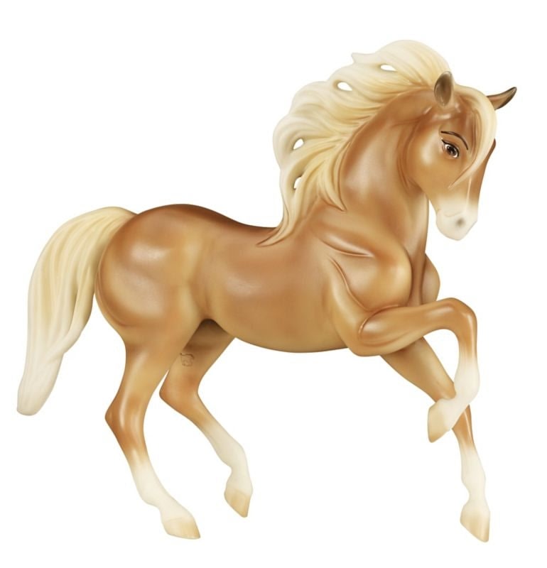Breyer Traditional Chica Linda 19 ScaleBk/Wh