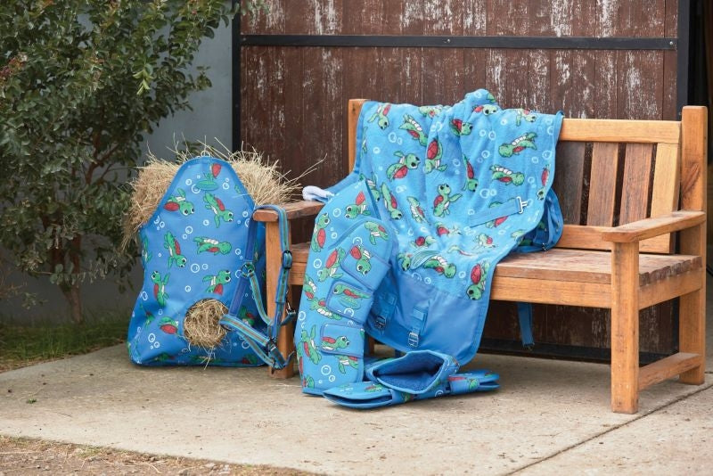 Weatherbeeta Hay Bag 29"H x 16.5"W Bee Print