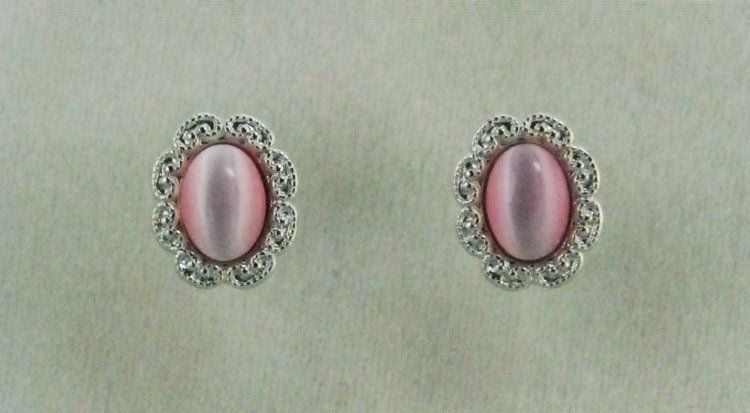 Fancy Oval Earrings With Cats Eye Stone Small Silver