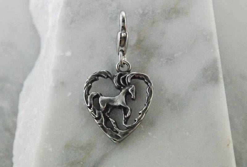 Barbary Horse In HeartAntique Silver Finish