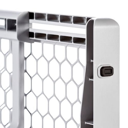 Carlson Pet Expandable Plastic Gate 23in Tall