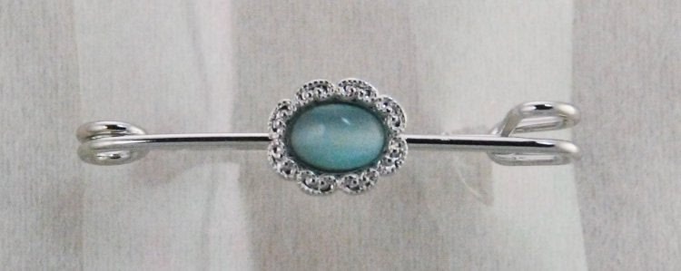 Finishing Touch Fancy Oval Stock Pin - Aqua Cat's Eye